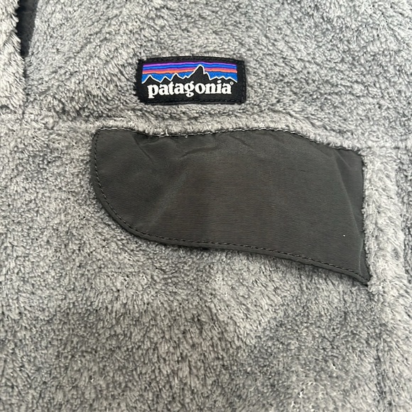 Grey Patagonia fleece pullover girls size 12 - Picture 2 of 3